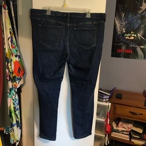 Mossino Power Stretch Mid-Rise Skinny Jeans